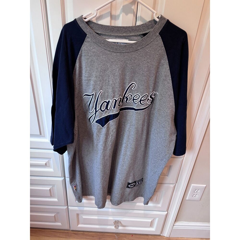 New‎ York Yankees Mirage Genuine Merchandise XXL Embroidered Raglan Baseball Tee